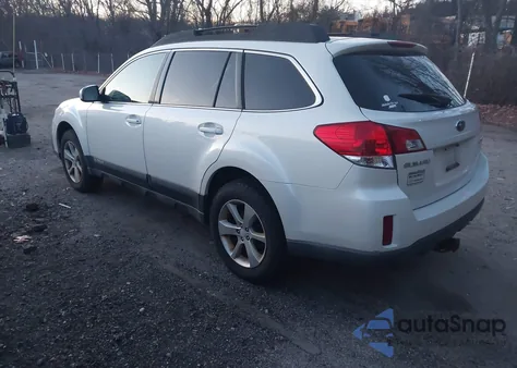 2013 Subaru Outback 2.5I Premium z USA, uszkodzony, nr VIN 4S4BRBCC4D3323502